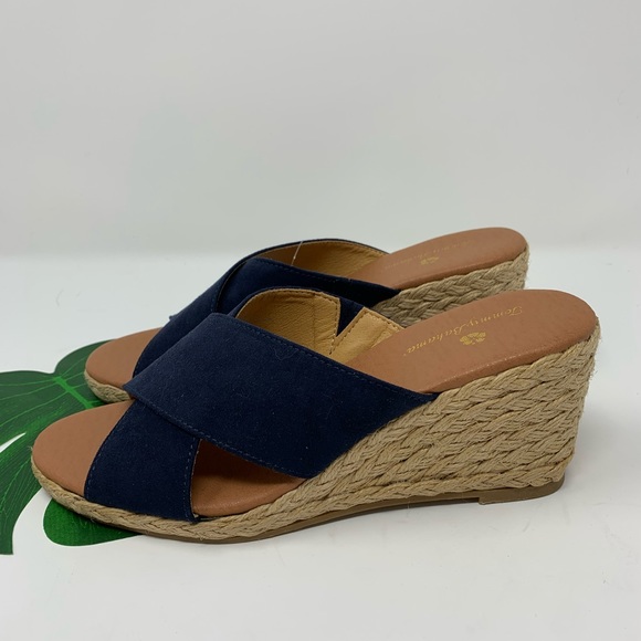 NWOT TOMMY BAHAMA Suede Cross Band Espadrille Wedge Sandals - Picture 3 of 9